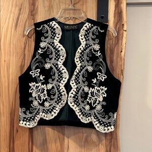 Karen Kane Black Velvet Cropped Vest with Cream Embroidery